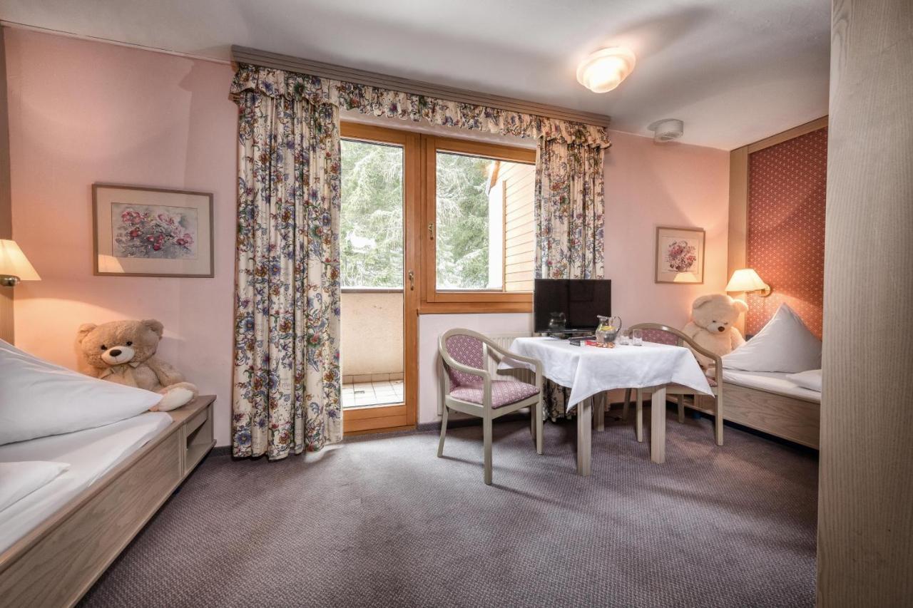 Hotel St. Oswald Bad Kleinkirchheim Buitenkant foto