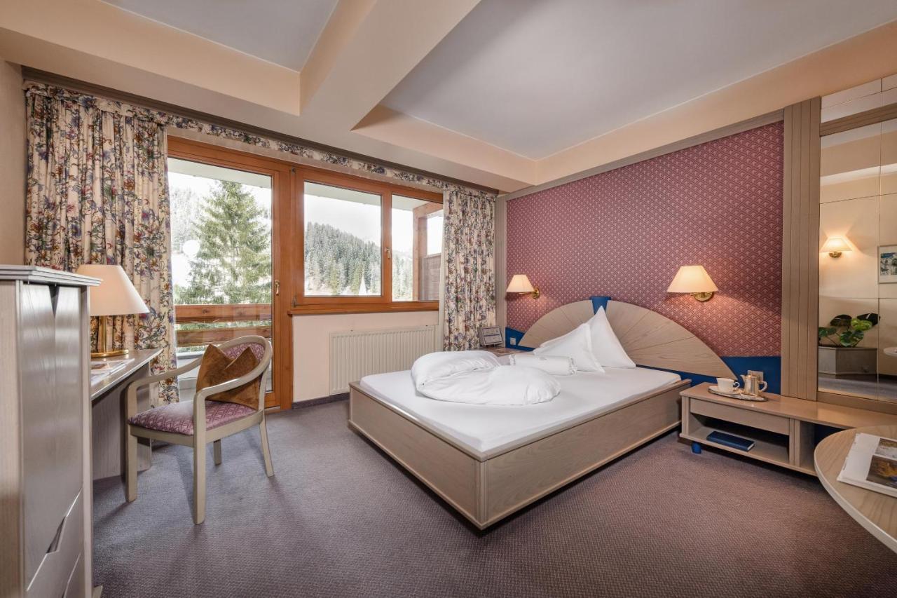 Hotel St. Oswald Bad Kleinkirchheim Buitenkant foto