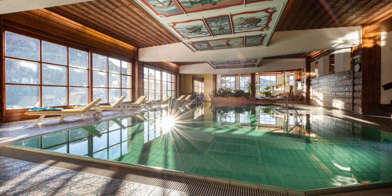 Hotel St. Oswald Bad Kleinkirchheim Buitenkant foto