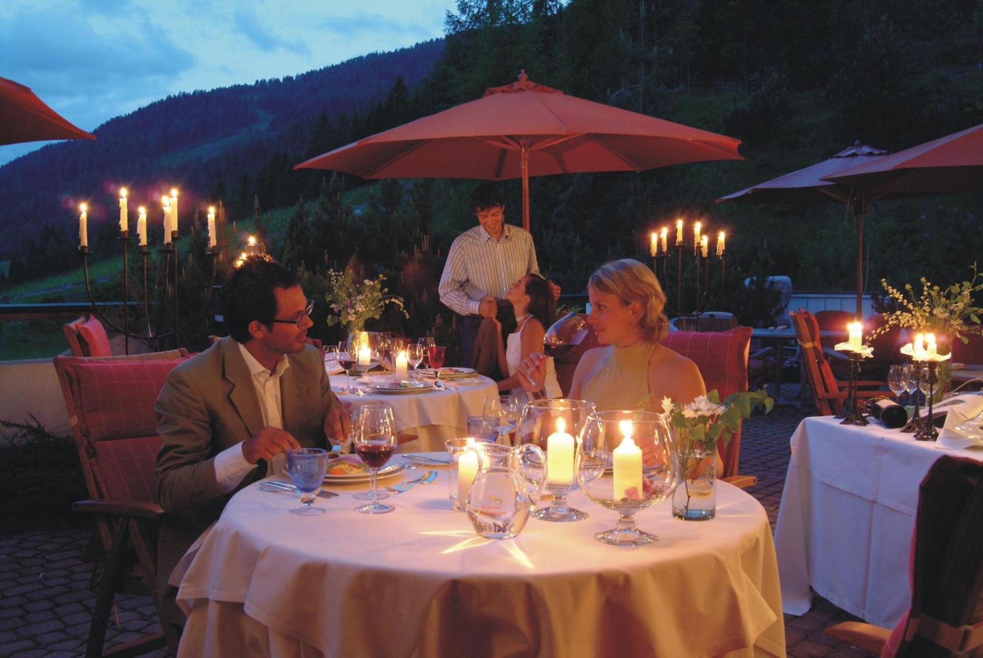 Hotel St. Oswald Bad Kleinkirchheim Buitenkant foto