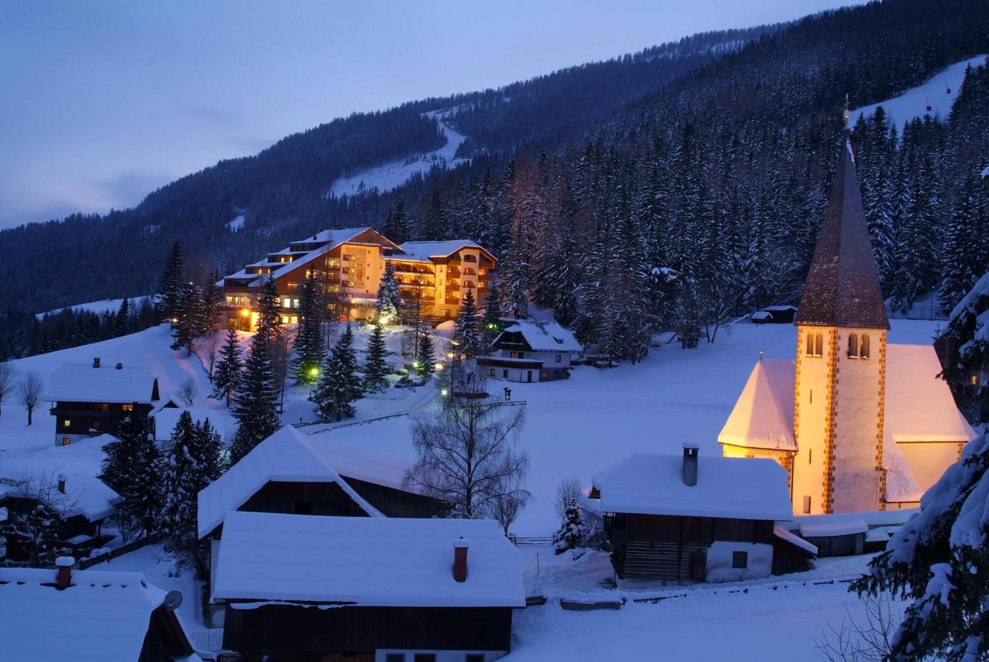 Hotel St. Oswald Bad Kleinkirchheim Buitenkant foto