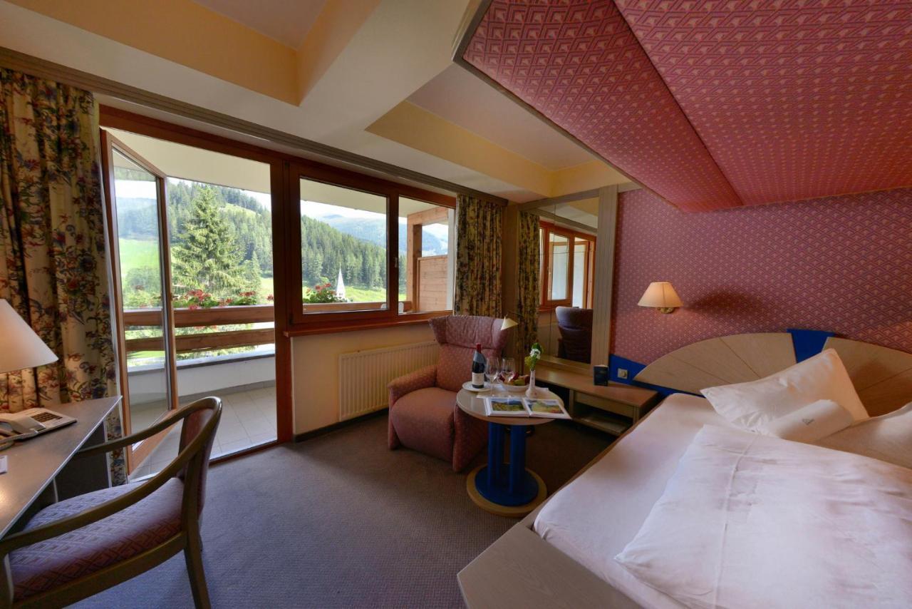 Hotel St. Oswald Bad Kleinkirchheim Buitenkant foto